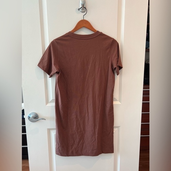 Everlane Cotton Weekend Tee Dress - Picture 8 of 14